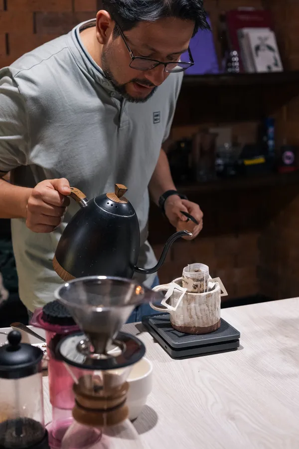 V60 a cuatro manos