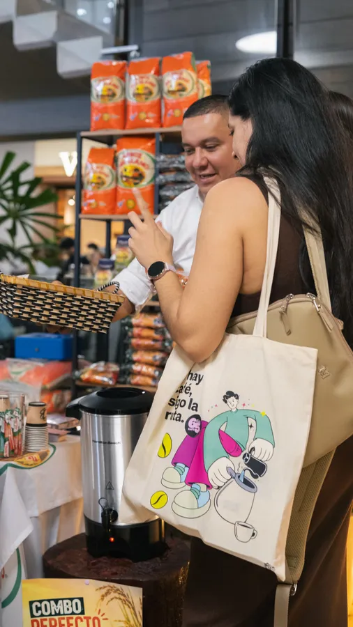 Adulto, personas y mujer