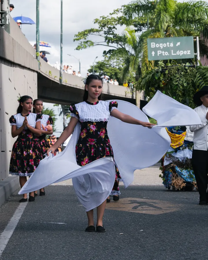 Personas, baile y ropa