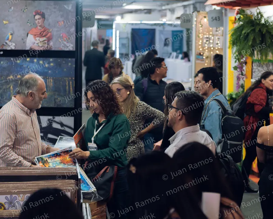 Personas, mujer y interiores