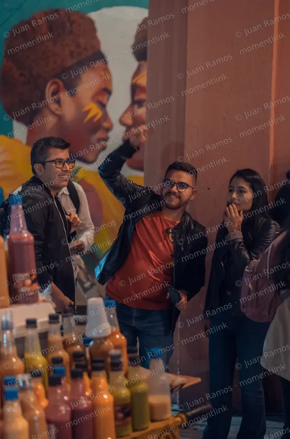 Personas, ropa y chaqueta