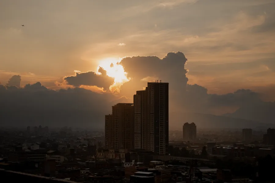 Naturaleza, exteriores y cielo