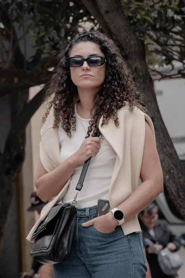 Ropa, pantalón y bolso