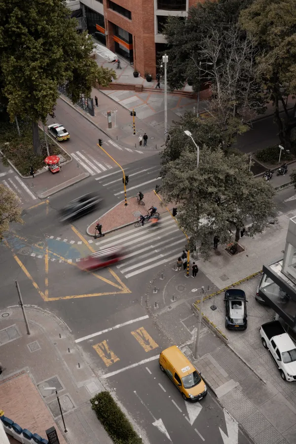 Carretera, ciudad y calle