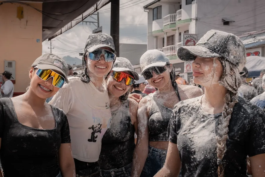 Personas, mujer y gafas de sol