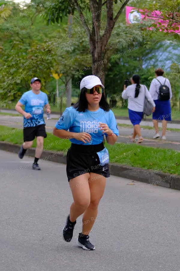 Personas, carrera y ropa
