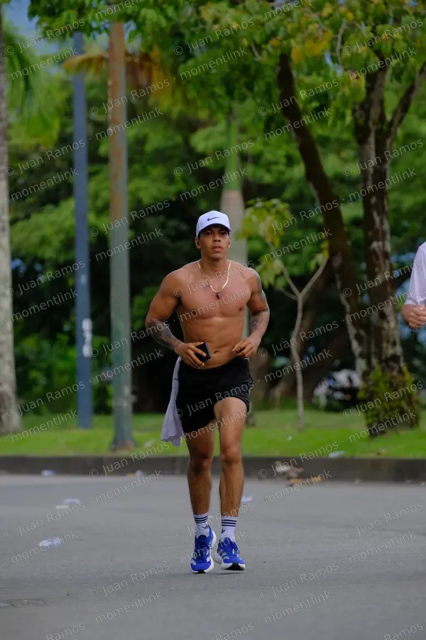 Personas, carrera y ropa