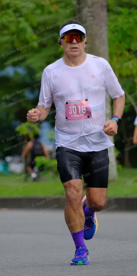 Personas, carrera y ropa