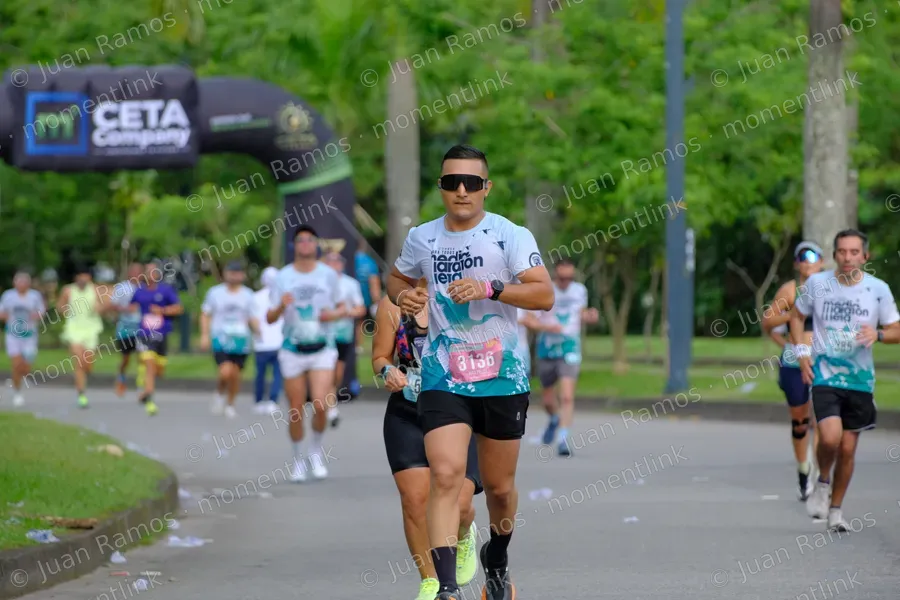 Personas, carrera y reloj