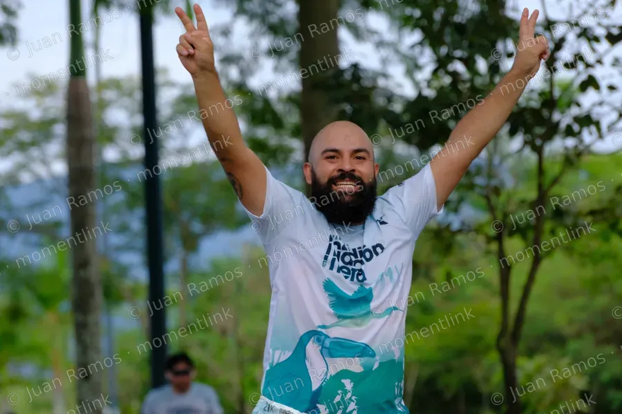 Ropa, camiseta y cabeza