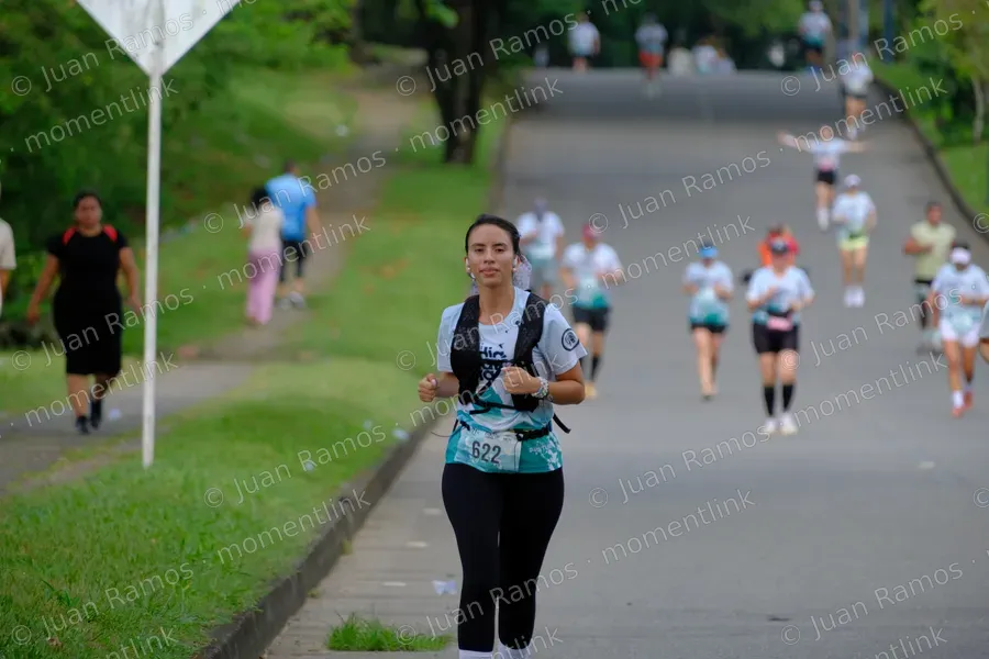 Mujer, personas y carrera